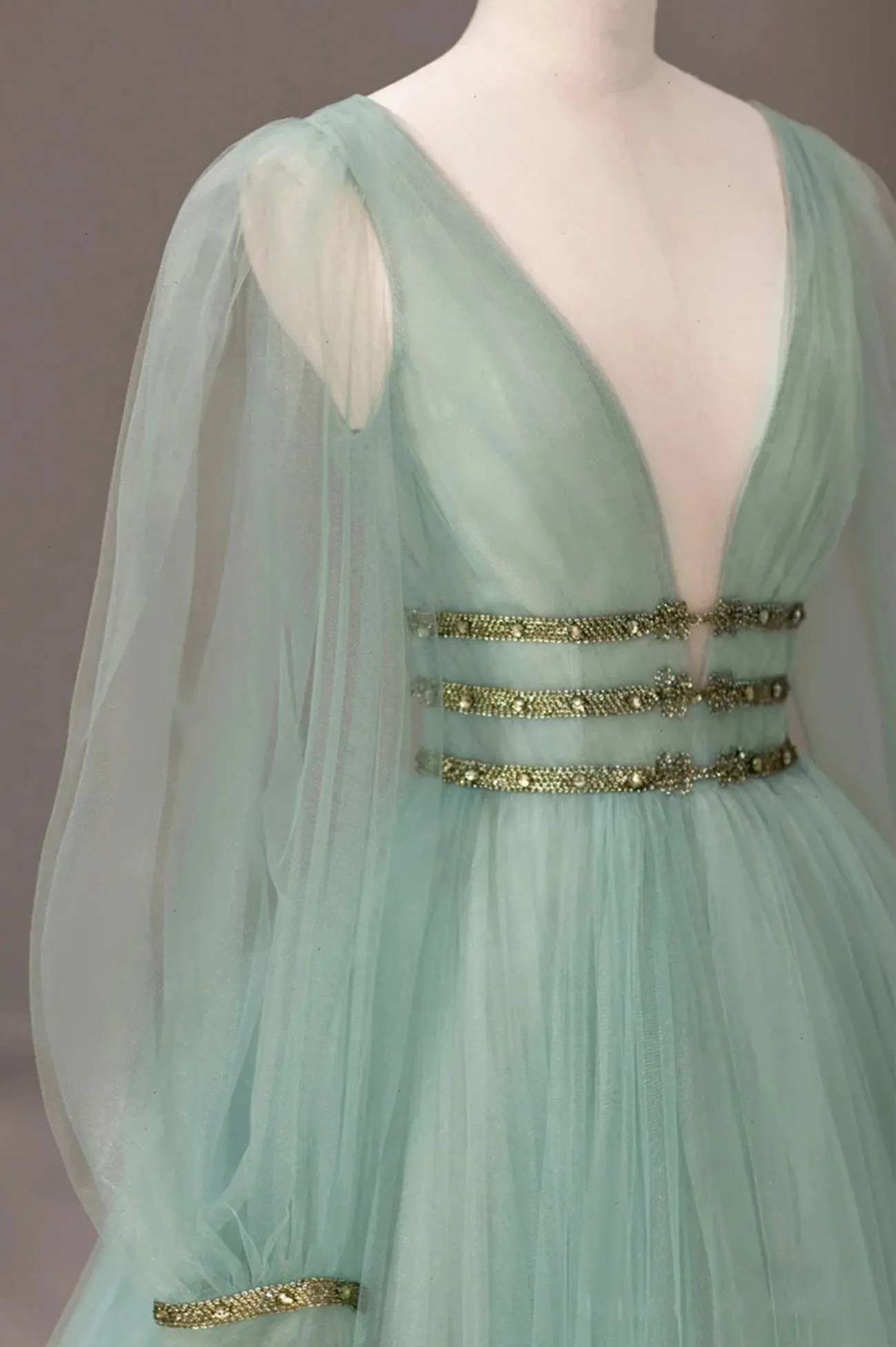 Green V-Neck Tulle Long Prom Dress Long Sleeve Evening Dress