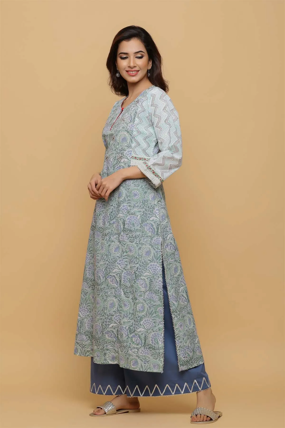 Kurta/Dupatta set in aqua green color