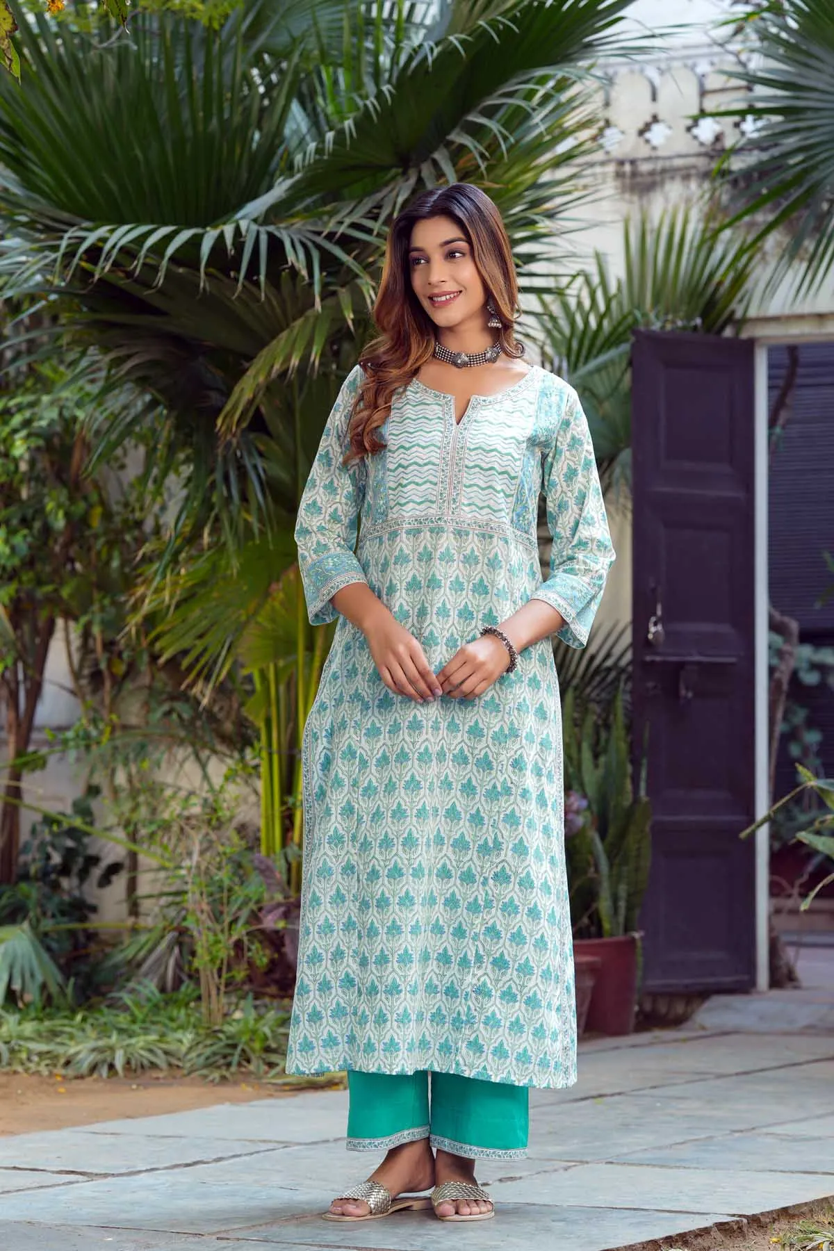 Kurta/Dupatta Set In Astringent Green Color