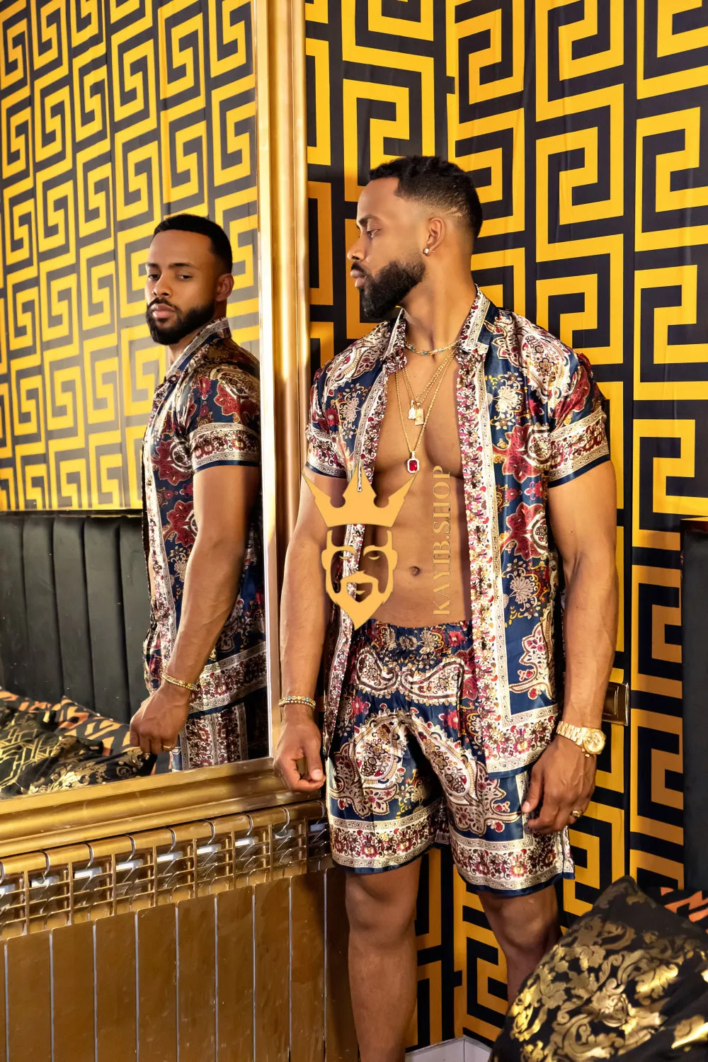 Luxurious Barocco Print Set - The Ultimate Summer Silk Outfit for Mens