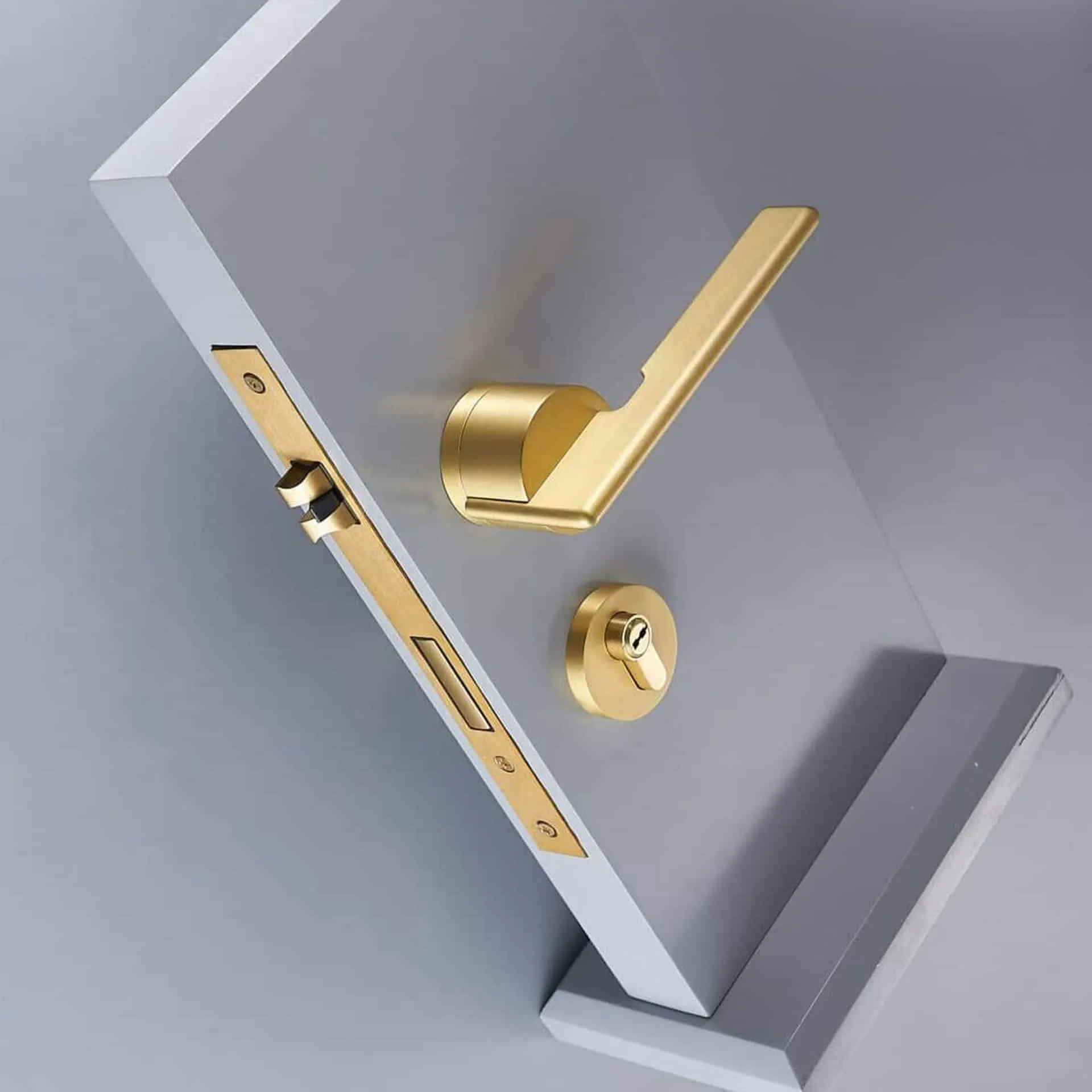 SABANI / Solid Brass Lever Door Handles & Lock Set