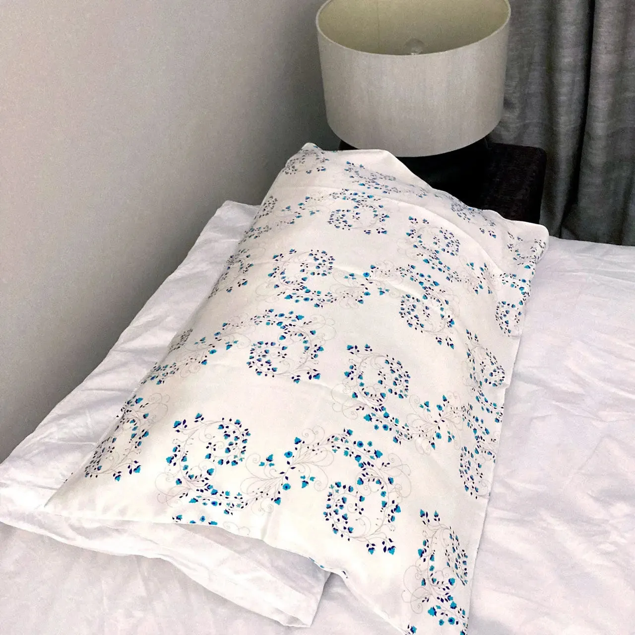 White With Fibonacci Turquoise Flowers Silk Pillowcase